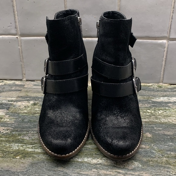 DV by Dolce Vita Colten Black suede booties size 7 - Picture 2 of 10
